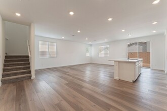 4136 Paragon Crst Ct in Las Vegas, NV - Building Photo - Building Photo