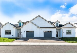 112 Cheree Dr in Chambersburg, PA - Building Photo