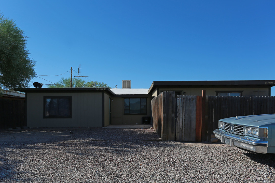 5760 E 23rd St in Tucson, AZ - Building Photo