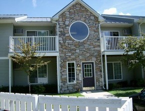 Saw Mill Creek Apartments in Vicksburg, MI - Building Photo - Building Photo