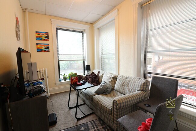 property at 1959 Commonwealth Ave