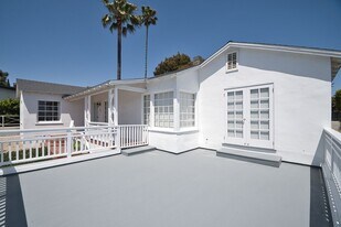 800 N Ardmore Ave in Manhattan Beach, CA - Building Photo