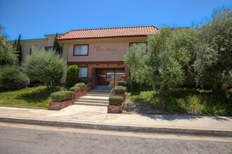 Casa Violin Canyon Apartments in Castaic, CA - Building Photo - Building Photo