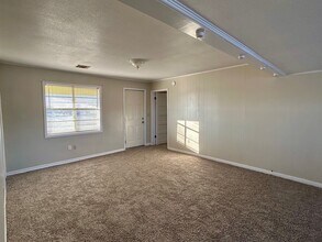 3003 W Redwood Ave in Sallisaw, OK - Building Photo - Building Photo