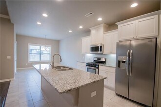 301 Cisterna Dr in Centerton, AR - Building Photo - Building Photo