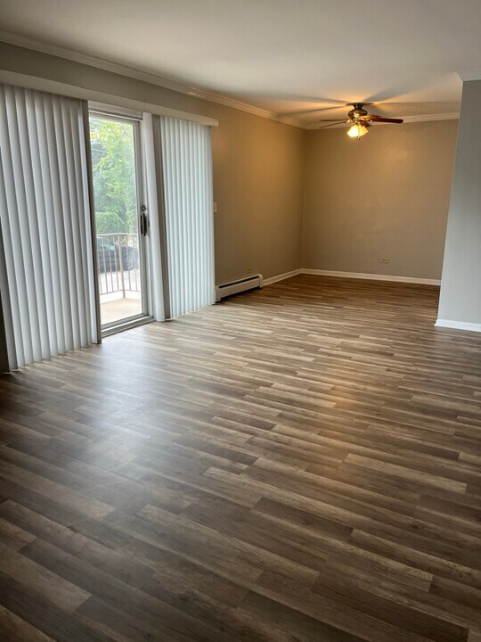 1425 Ashland Ave in Des Plaines, IL - Building Photo