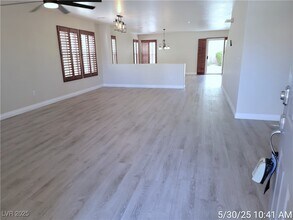 11212 Tuscolana St in Las Vegas, NV - Building Photo - Building Photo