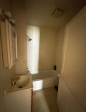 1613 E Johns Ave in Decatur, IL - Foto de edificio - Building Photo