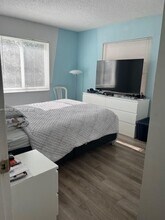 406 Lakeside Dr in Margate, FL - Foto de edificio - Building Photo