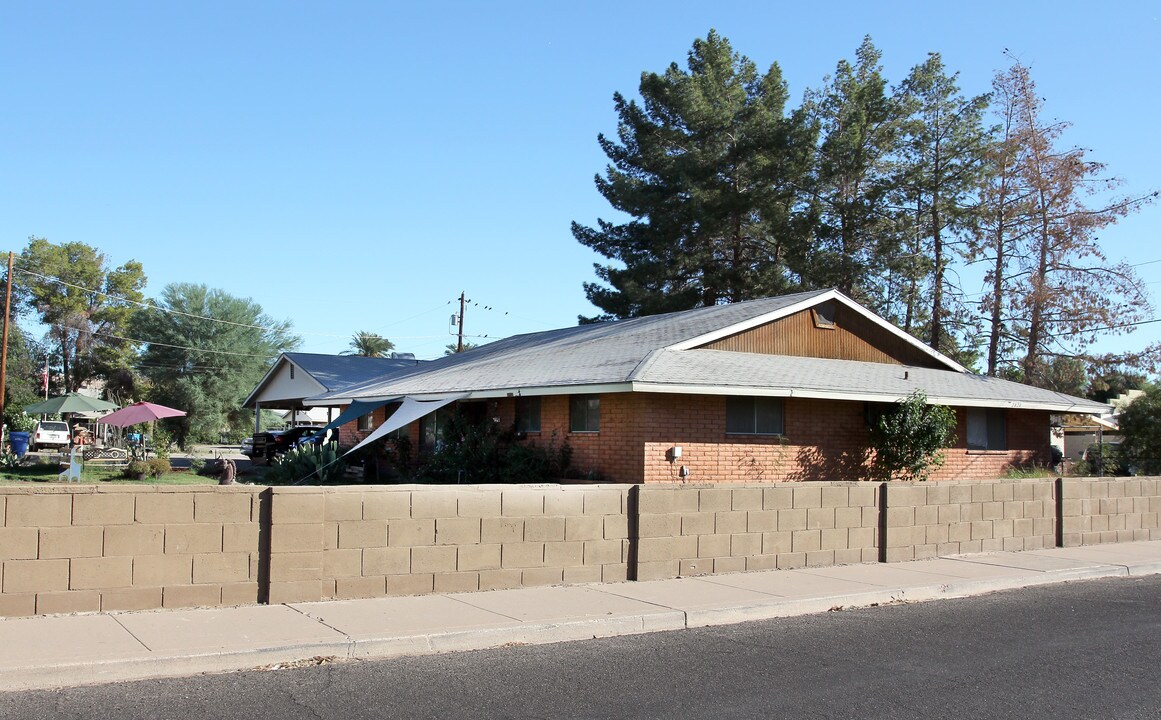 2020 E Glenrosa in Phoenix, AZ - Foto de edificio