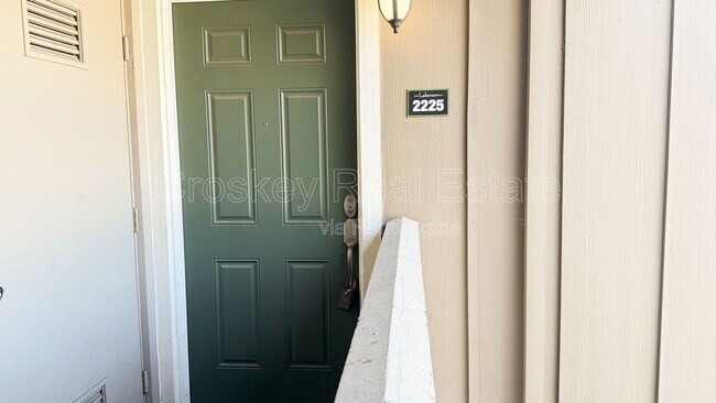 2225 Lakeview Cir in Pittsburg, CA - Building Photo - Building Photo