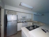 705 Boardwalk Dr photo'