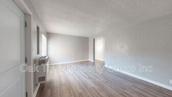 6621 Bancroft Ave in Oakland, CA - Building Photo