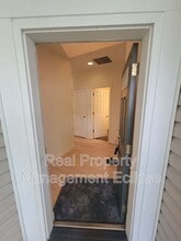 13009 NE 182nd Pl in Bothell, WA - Building Photo - Building Photo