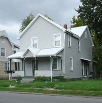 1949 E 3rd St Apartamentos