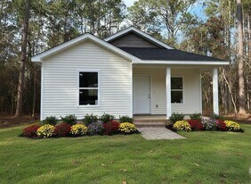 7036 Tunica St in Bay St. Louis, MS - Building Photo