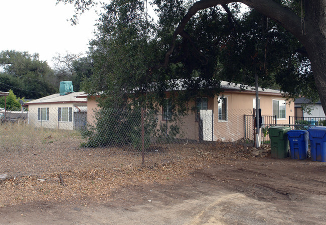 110 S La Luna Ave in Ojai, CA - Building Photo - Building Photo