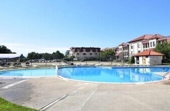 685 Oak St in Brockton, MA - Building Photo - Building Photo