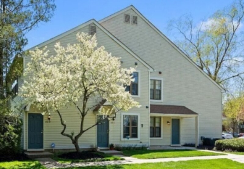 190 Collin Ct in Mount Laurel, NJ - Building Photo