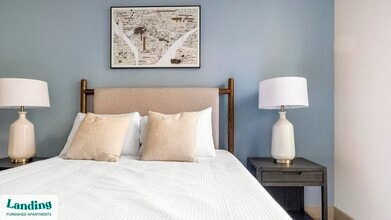 2626 Fountain View Dr in Houston, TX - Building Photo - Building Photo