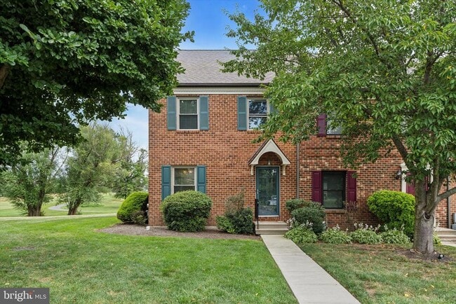 property at 214 Troon Ct