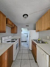 701 N 70th Ave in Hollywood, FL - Building Photo - Building Photo