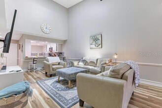 8035 Bayside View Dr in Orlando, FL - Building Photo - Building Photo