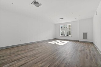 75 Forester Ave, Unit 117 in Warwick, NY - Building Photo - Building Photo