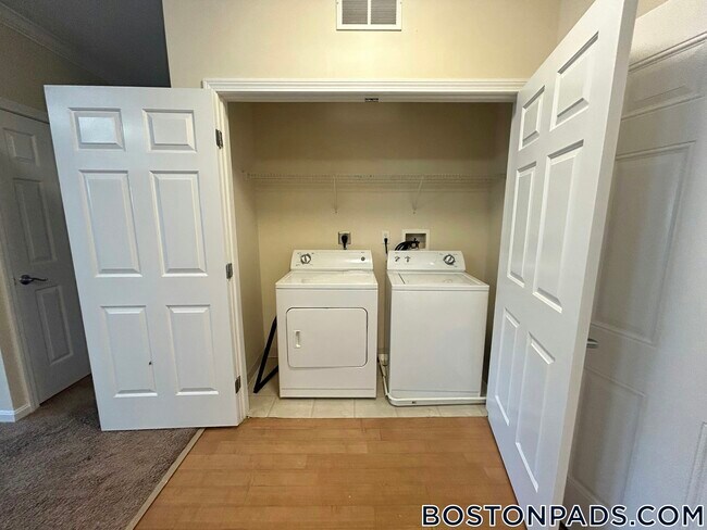 311 Lowell St in Andover, MA - Building Photo - Building Photo