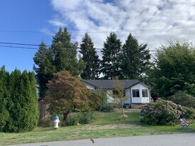 5342-539A 9a Ave in Delta, BC - Building Photo