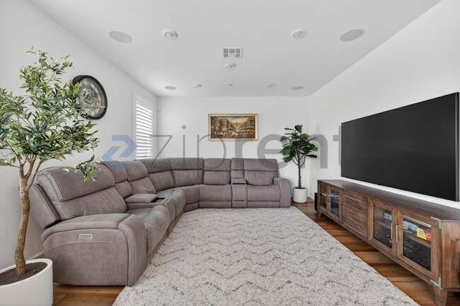 12622 Stella Ln in San Diego, CA - Building Photo - Building Photo