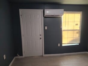 250 Springfield Ave in Panama City, FL - Building Photo - Building Photo