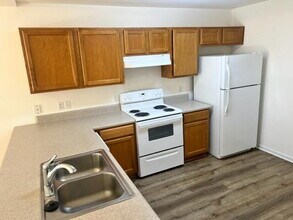 68 7th Ave in Shalimar, FL - Building Photo - Building Photo