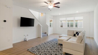 4474 Saone Walk in Sacramento, CA - Building Photo