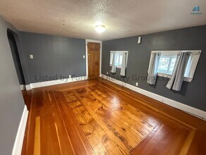 949 Locust St in Fall River, MA - Building Photo - Building Photo