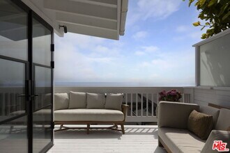 29500 Heathercliff Rd in Malibu, CA - Building Photo - Building Photo