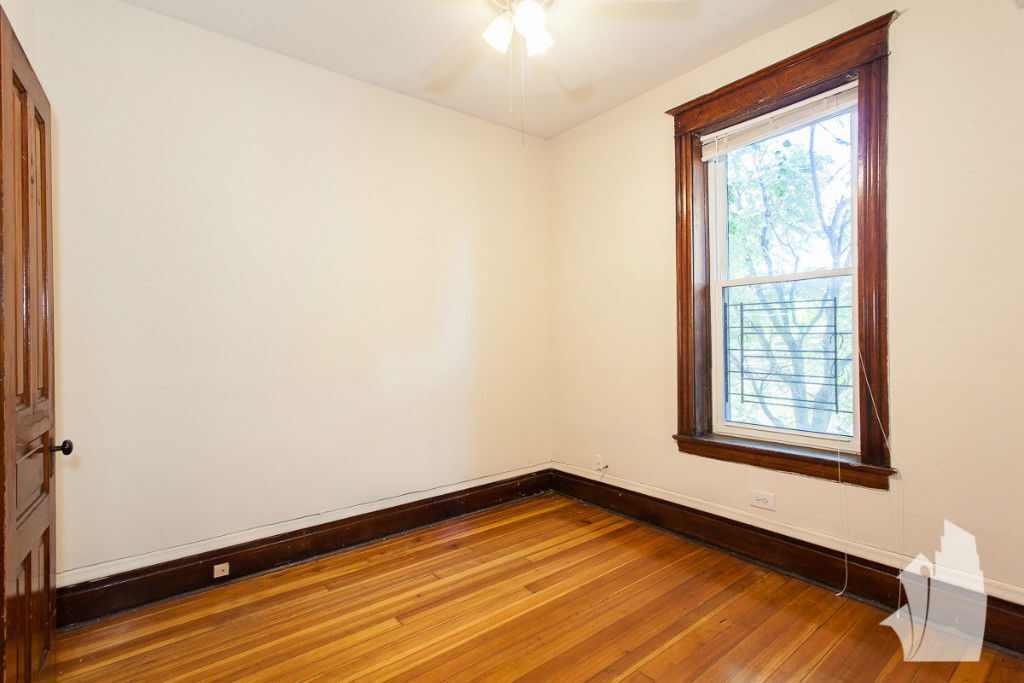 1405 W Belden Ave in Chicago, IL - Building Photo