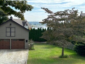 2-12 Mack Ln in Essex, CT - Building Photo - Building Photo