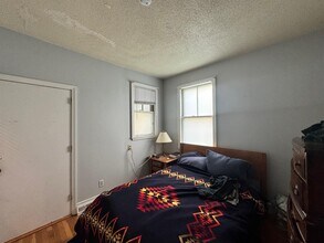 34 Central St, Unit 2 in Somerville, MA - Foto de edificio - Building Photo