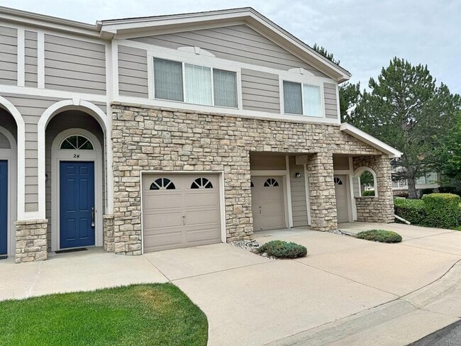 property at 4271 S Blackhawk Cir