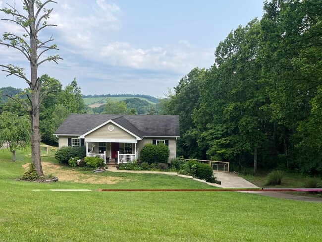 property at 132 Cottonwood Dr