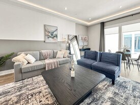 1731 N Fitzhugh Ave in Dallas, TX - Building Photo