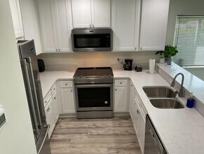 485 Gulf Shore Dr in Destin, FL - Building Photo - Building Photo