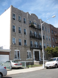 30 Bay 25th St in Brooklyn, NY - Foto de edificio - Building Photo