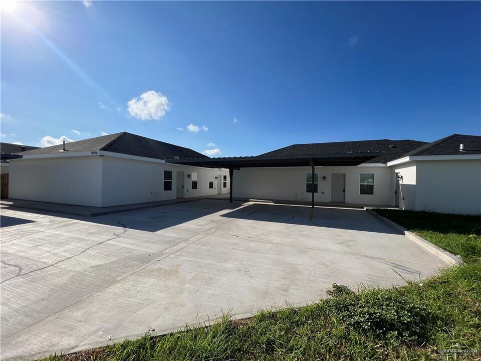 5909 Puffin Ave, Unit 2 in McAllen, TX - Building Photo