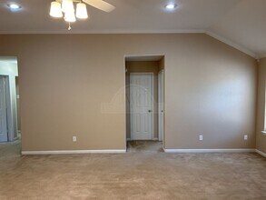 334 Nolan Ridge Dr in Nolanville, TX - Foto de edificio - Building Photo
