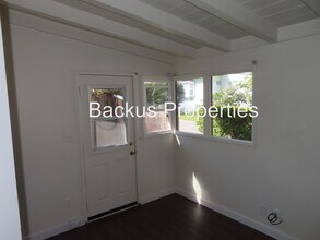 240 Walnut St in Pacific Grove, CA - Building Photo - Building Photo