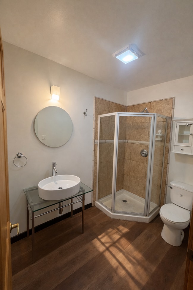 1361 1/2 W Adams Blvd in Los Angeles, CA - Building Photo - Building Photo