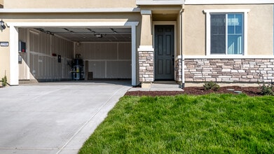 3596 Kona Kai Wy in Sacramento, CA - Building Photo - Building Photo