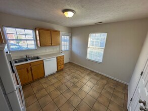 125 Rocky Rd in Lebanon, TN - Building Photo - Building Photo